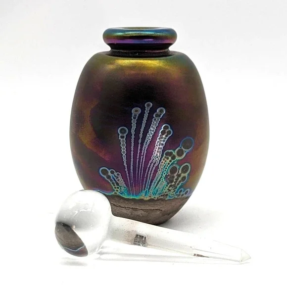 Robert Eickholt Signed Iridescent Art Glass Perfume Bottle Purples Blues 1990 - Picture 4 of 12